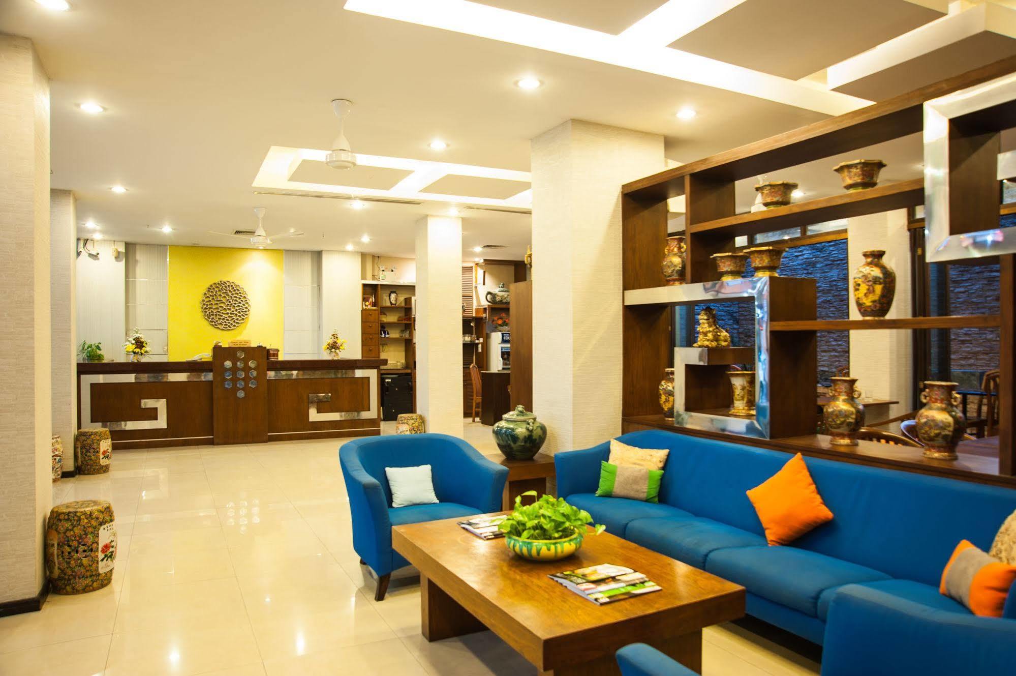 Crystal Inn Phuket Eksteriør billede