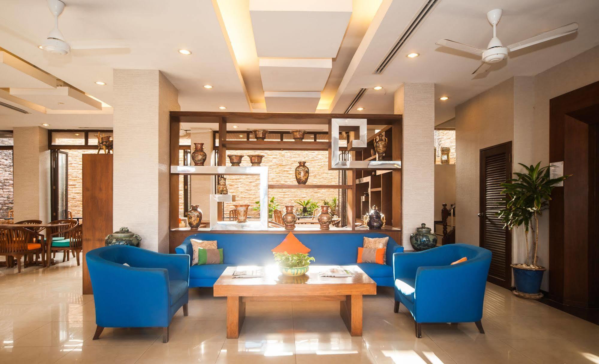 Crystal Inn Phuket Eksteriør billede