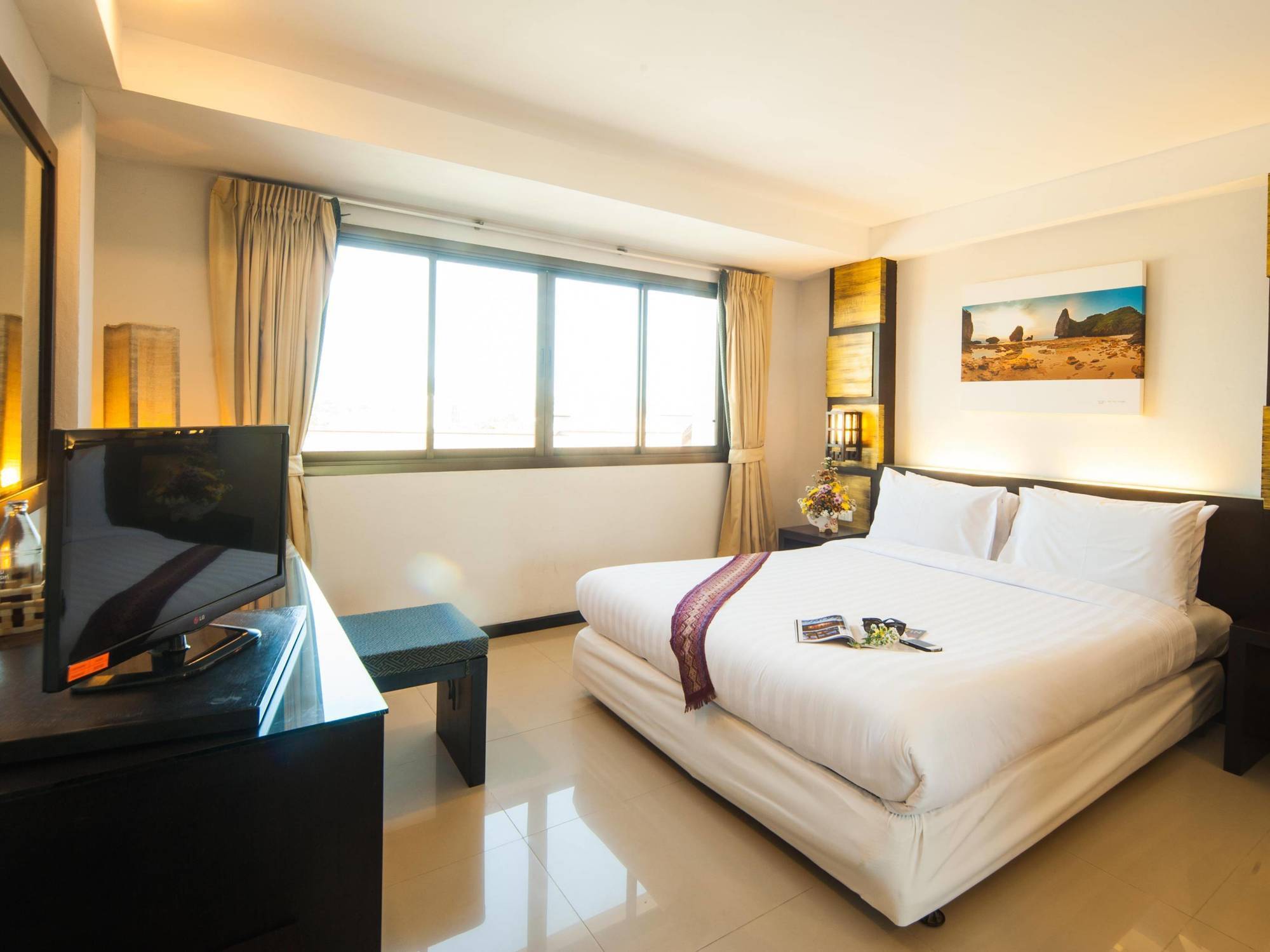 Crystal Inn Phuket Eksteriør billede